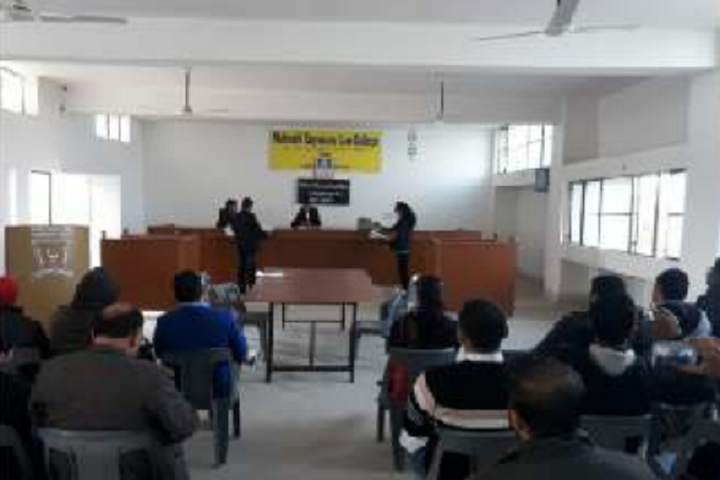 moot-court